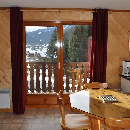 A Avec Balcon Et Parking - Fr-1-693-23